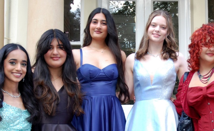 Latest News » A Night to Remember: Year 11 and Year 13 Summer Ball